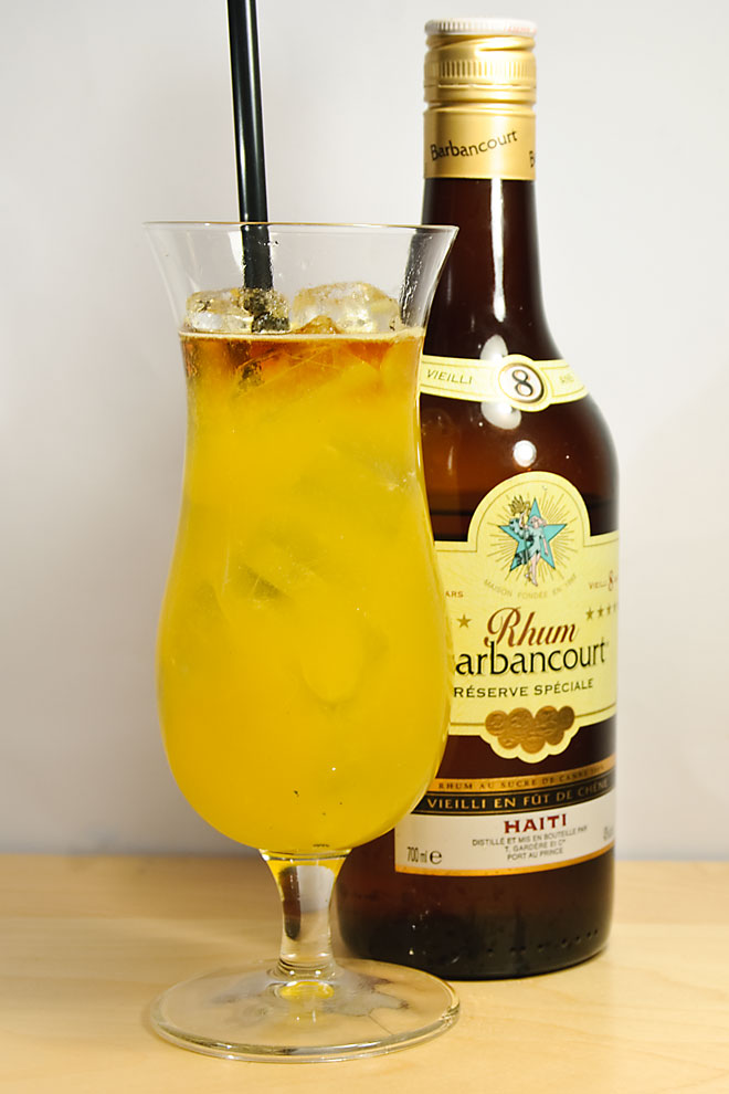 Der Rhum Barbancourt Five Stars 8 Jahre in Oloffson's Rum Punch - einem speziellen Tiki-Cocktail.