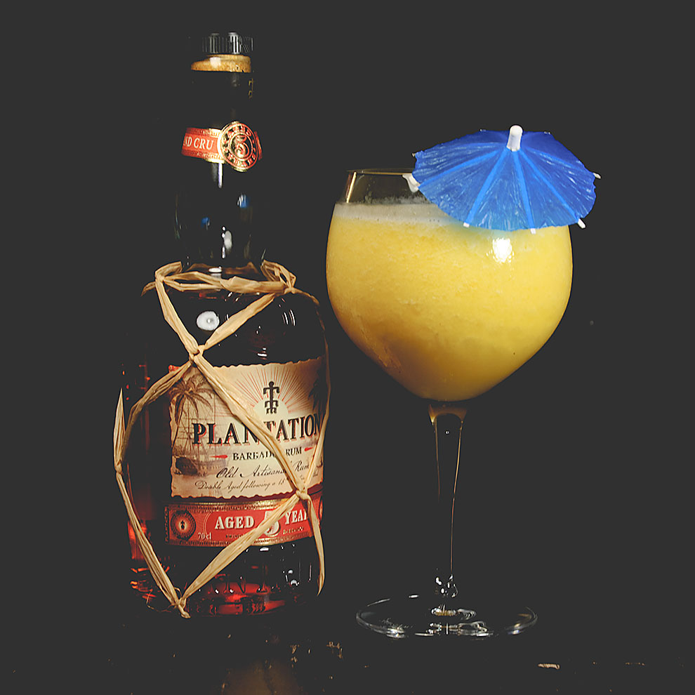 The Plantation Barbados Rum 5 ans dans une Piña Colada.