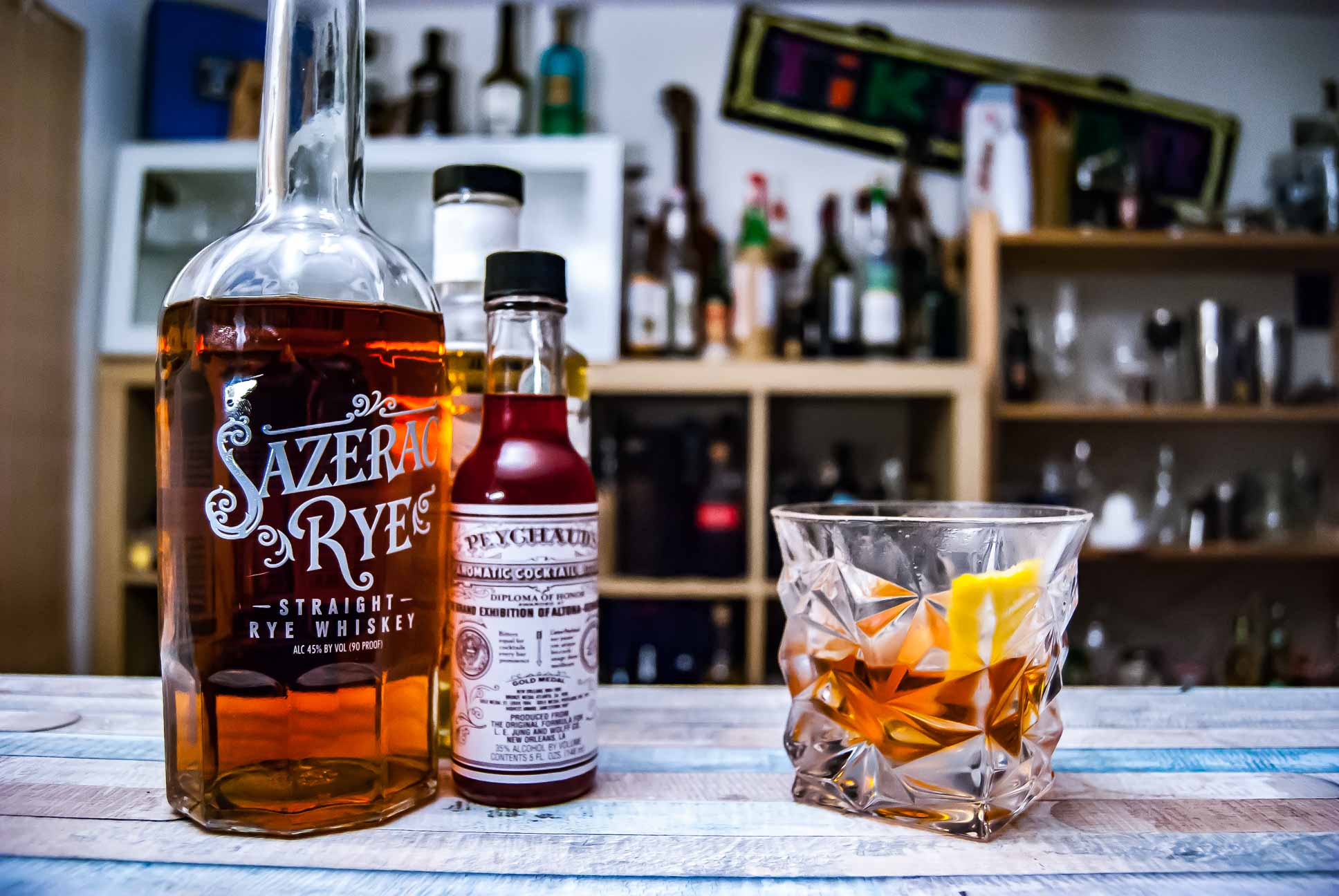 Der Sazerac Rye im namensgebenden Cocktail mit Peychaud's Bitters. 