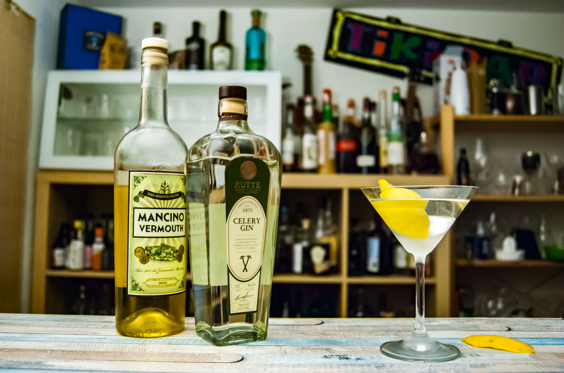 Rutte Celery Gin im Martini mit Mancino Vermouth Secco. 