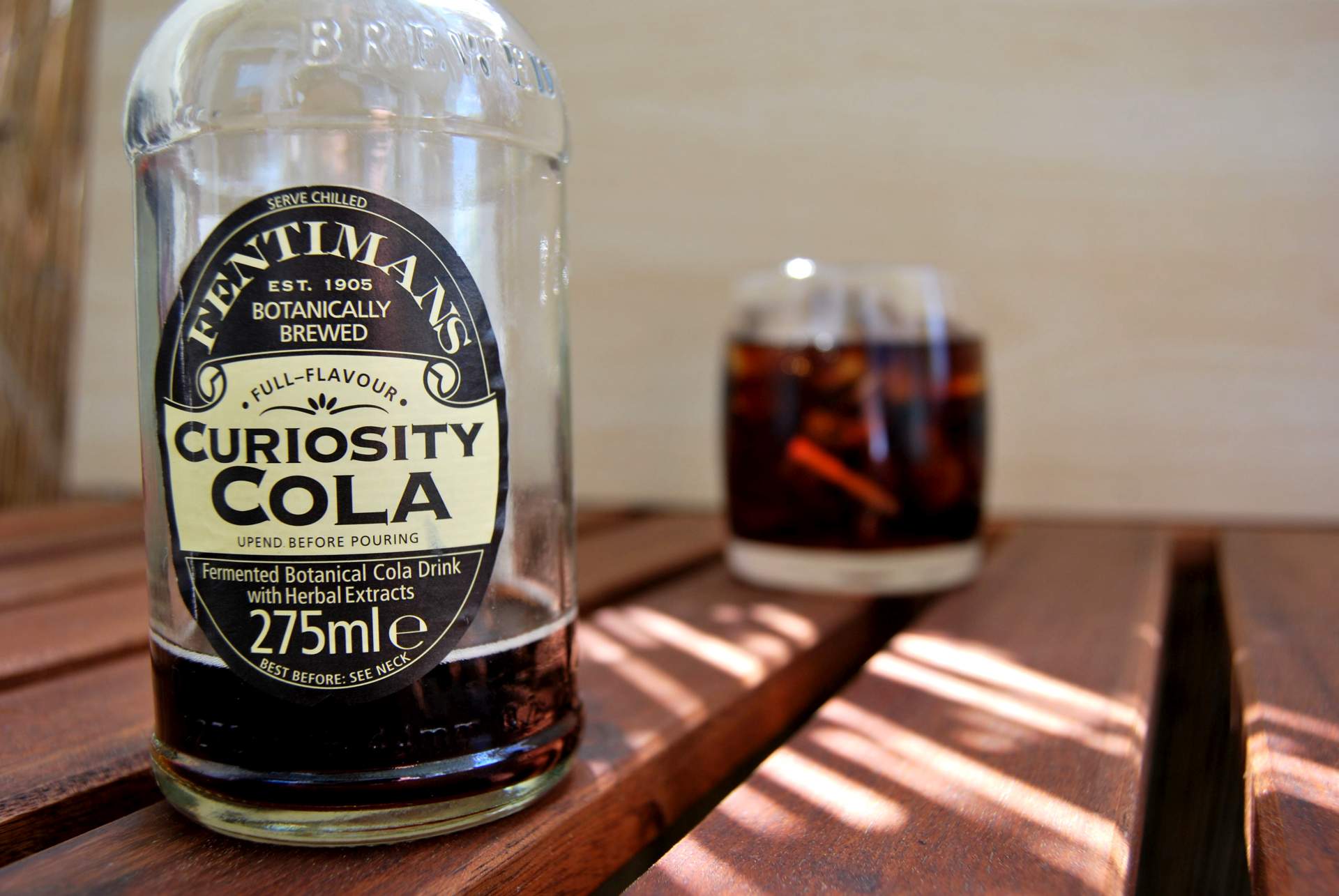 Fentimans Curiosity Cola - super zum mixen, pur eher ... schwierig.