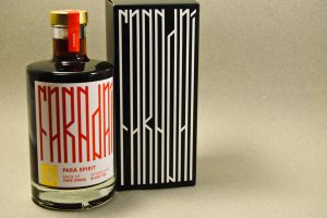 FARADAÍ ist seine eigene Spirituosen-Kategorie mit Schwarztee und Parákresse.
