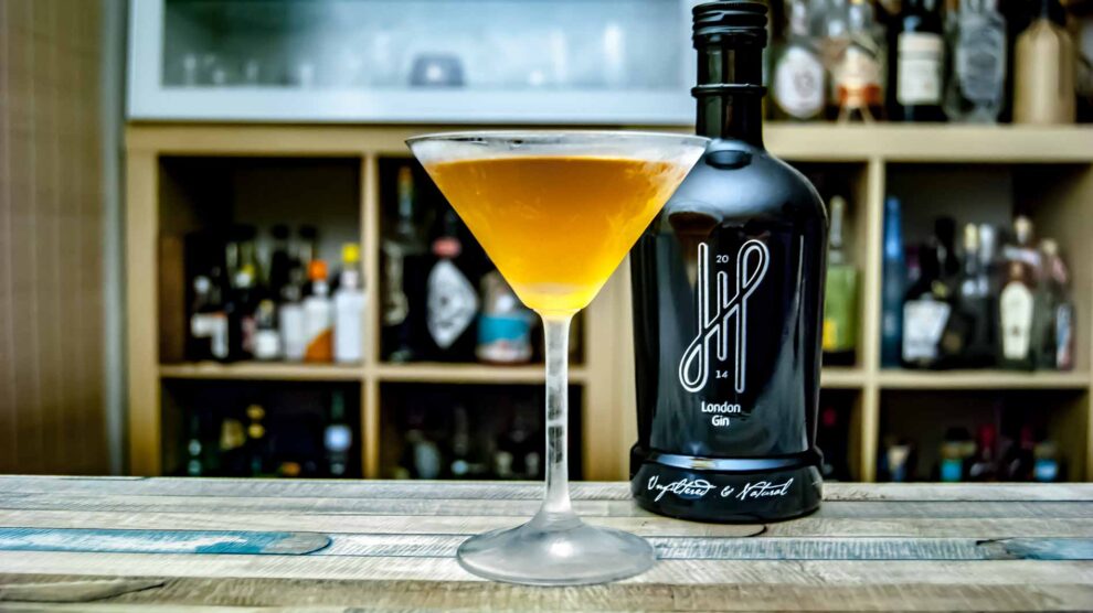 Hoos London Gin in einem Twist auf den Valencia Martini - mit Sherrylastigem Pflaumen-Essig statt Sherry.