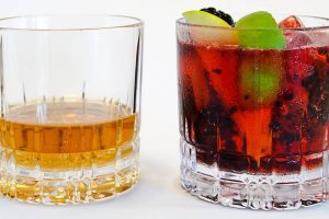 Old Fashioned-Gläser werden oft für Whisky verwendet - Cocktails sind darin aber besser aufgehoben.