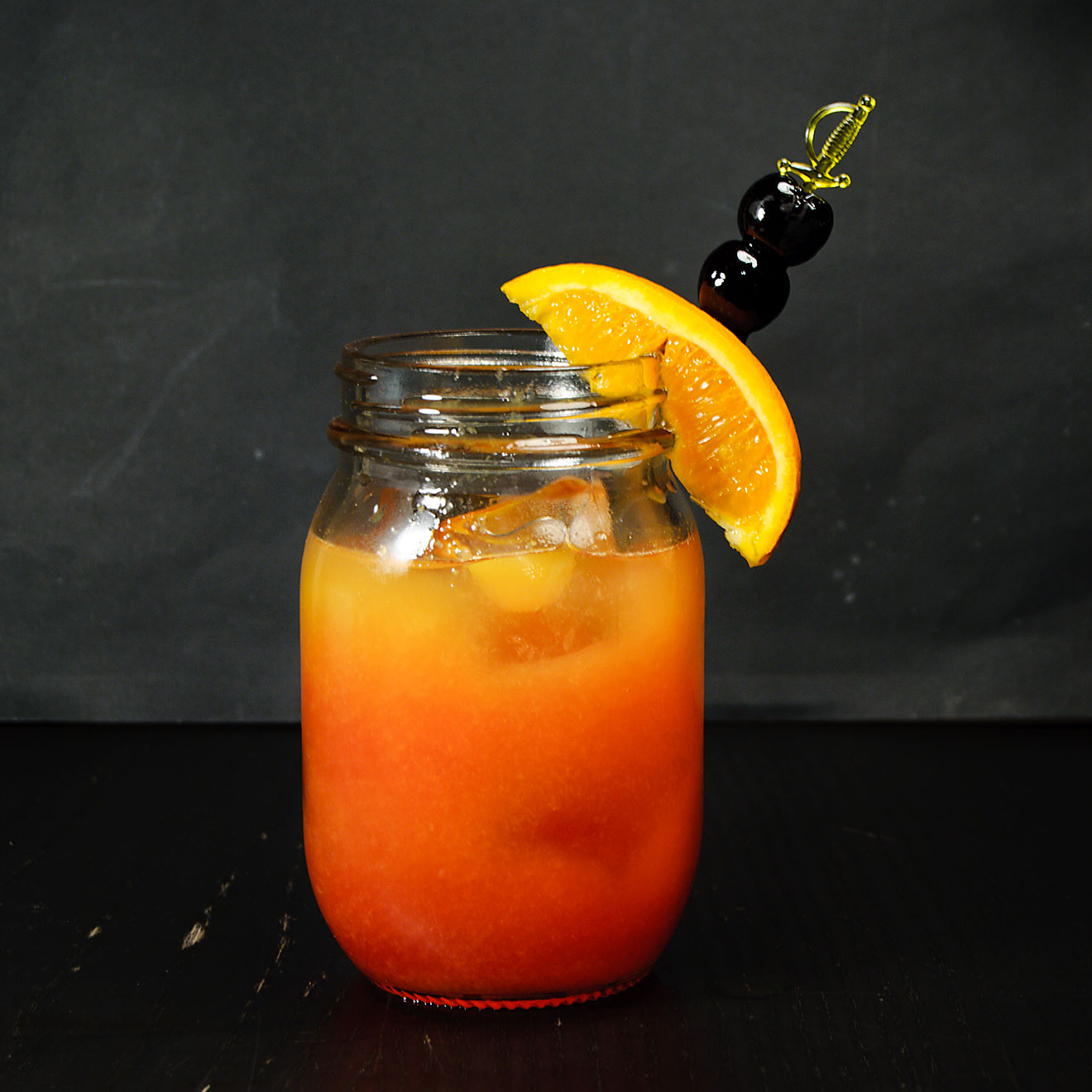 Cocktail mit orangensaft