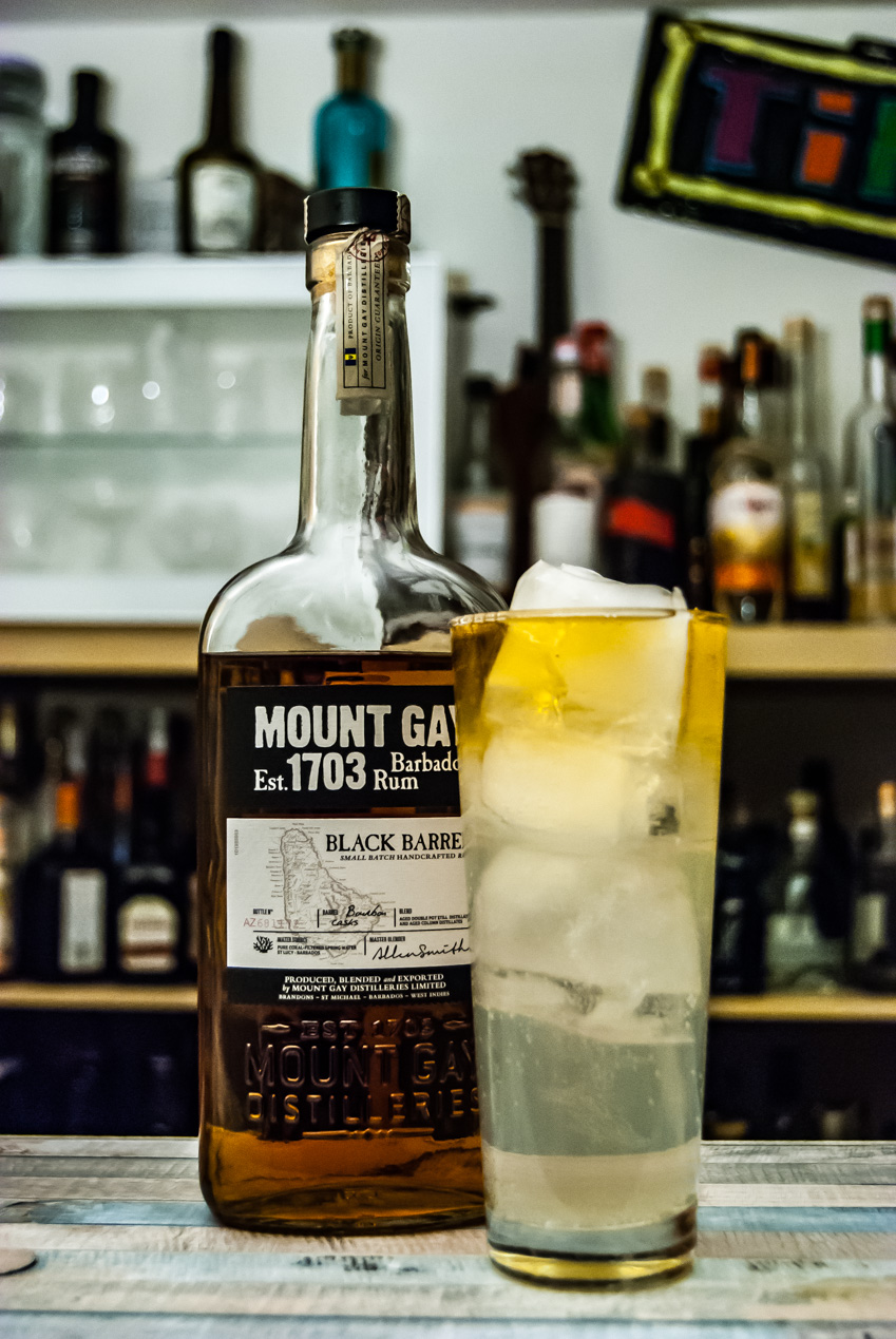 Mount Gay Black Barrel in einem Dark & Stormy-Cocktail.