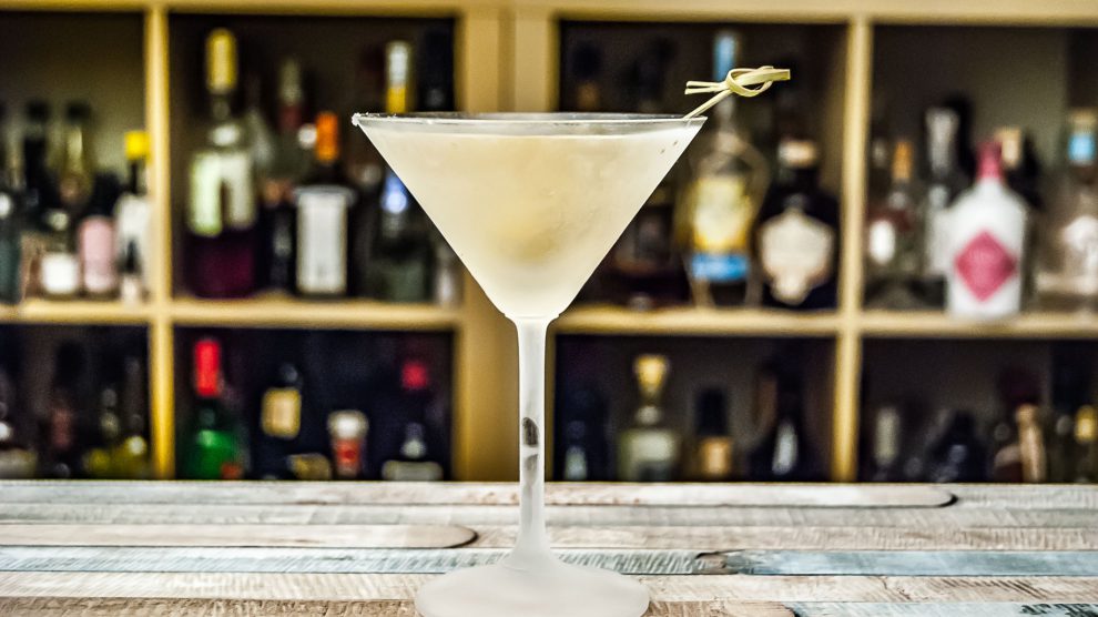 Delsazar Dry im Martini Cocktail.