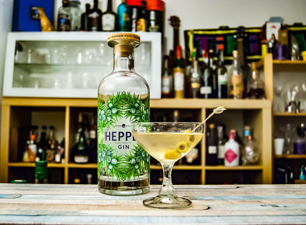 Hepple Gin in einem Dirty Martini Cocktail.