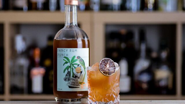 Der Fancy Rum Punch der Bottle Bar schmeckt wie ein "richtiger" Cocktail aus der Bar.