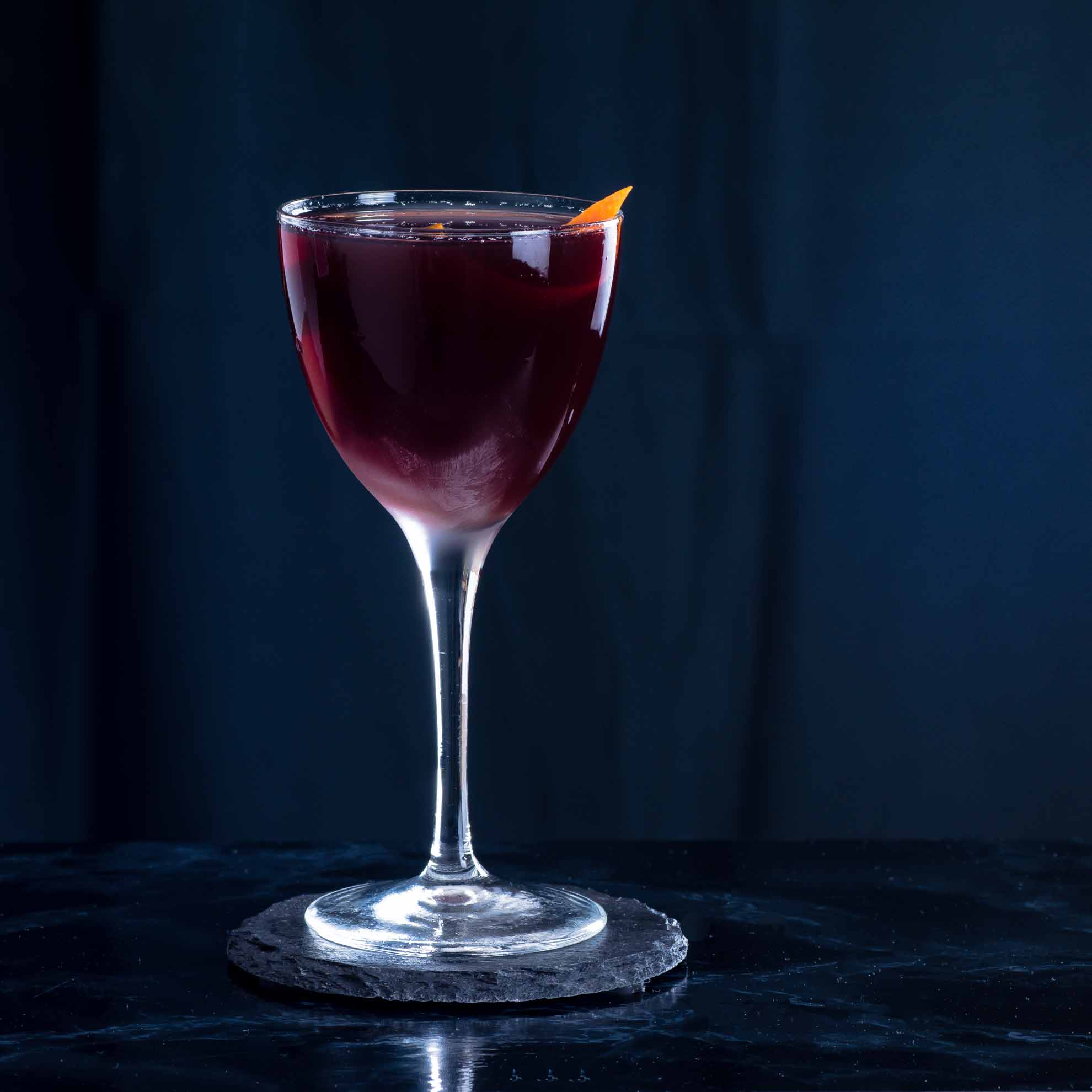Der Adonis Cocktail mit süßem Wermut und Sherry.