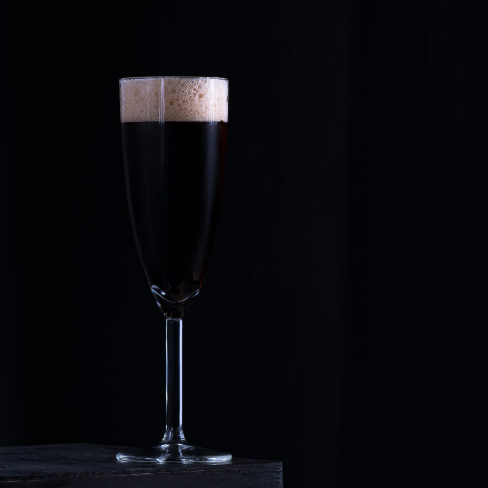 Ein Black Velvet mit Guiness-Bier und Champagner.