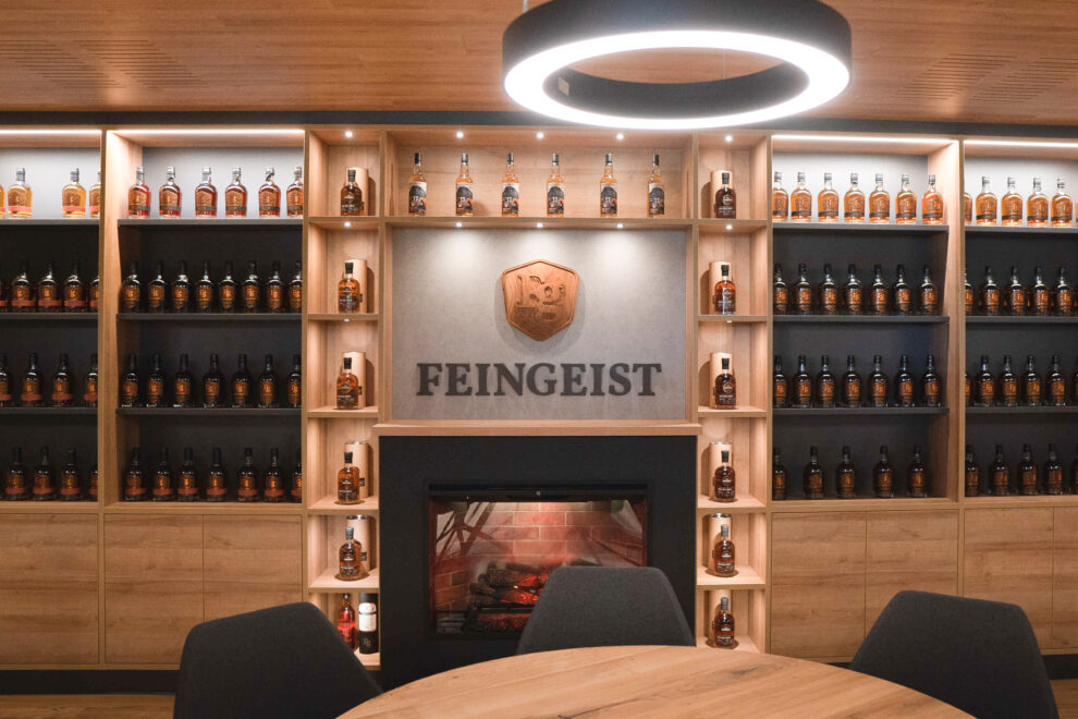 Die Feingeist-Lounge des 400m² großen Spirituosen-Fachgeschäfts in Mömbris.