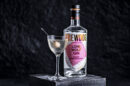 Lone Wolf Gin Guava and Red Banana in einem Gibson Martini.