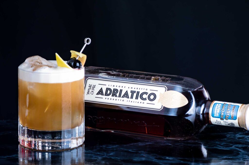 Ein Amaretto Sour mit Adriatico Amaretto.