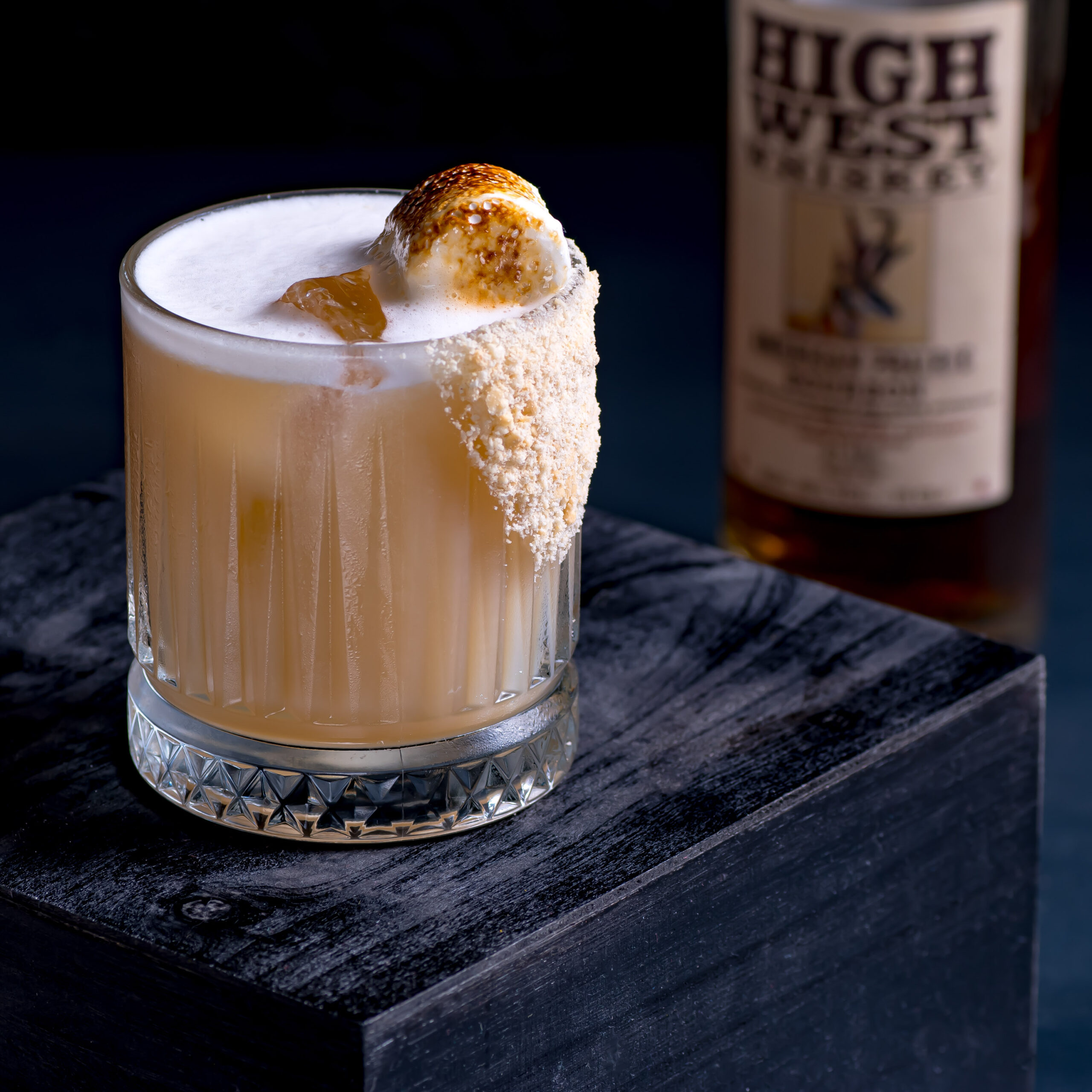 High West Prairie Bourbon im Banana Smore's Sour.